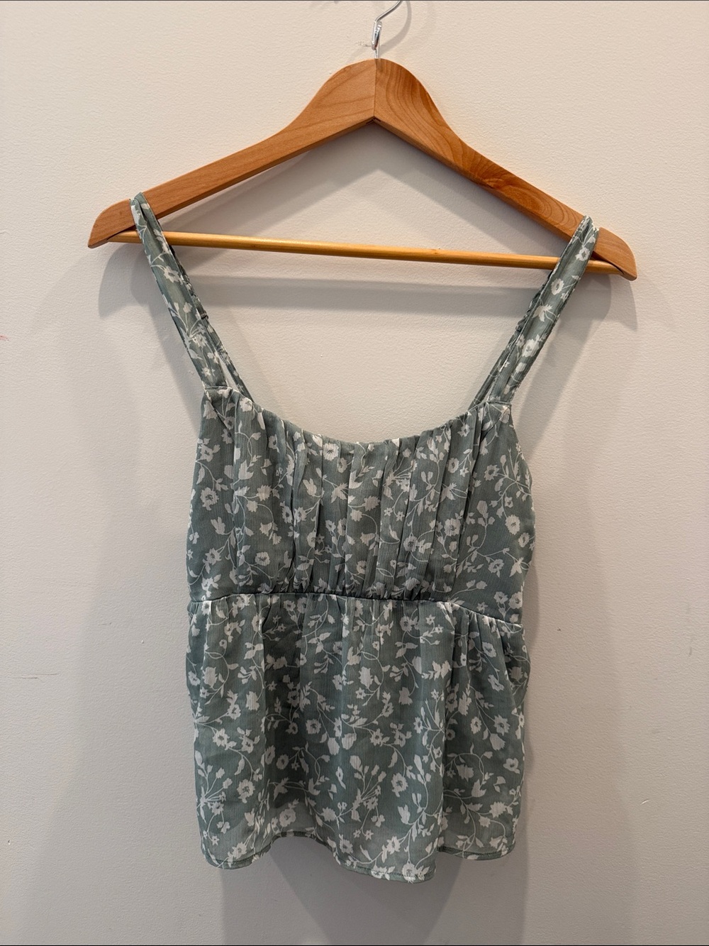Abercrombie & Fitch Sage Green Floral Cami Top Small